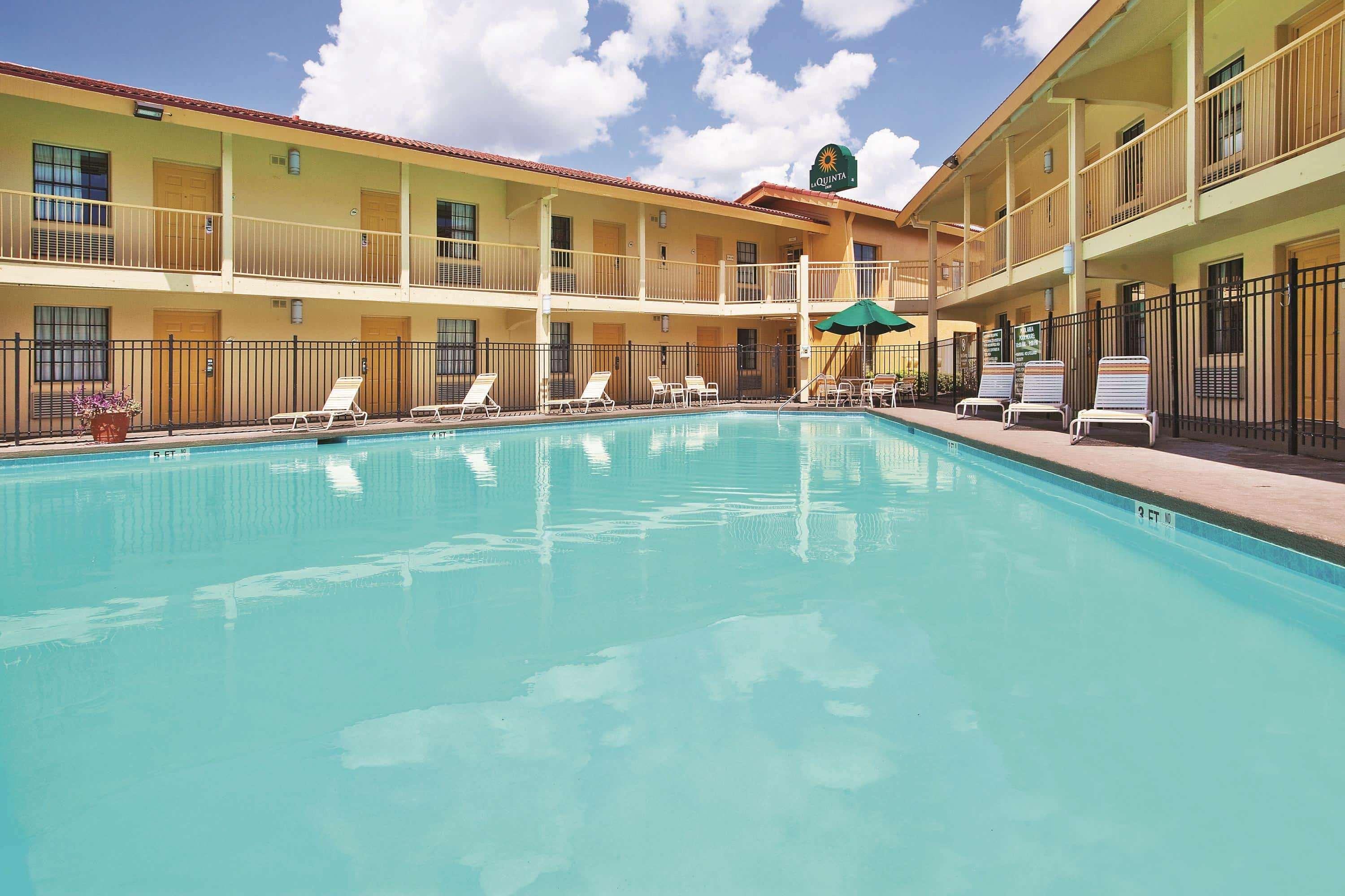 Howard Johnson By Wyndham Columbus Fort Moore Kültér fotó